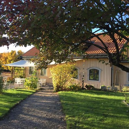 Runnvikens Pensionat Tystberga Exterior foto